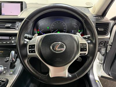 2013 Lexus CT 200h - Thumbnail