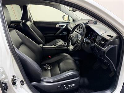 2013 Lexus CT 200h - Thumbnail