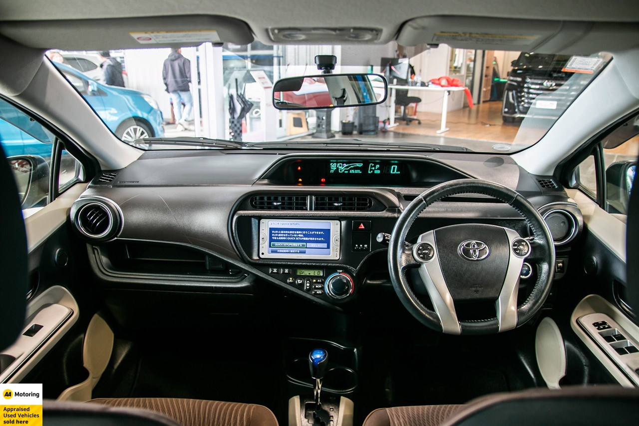 2013 Toyota Aqua