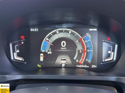 2022 Mitsubishi Pajero Sport - Thumbnail