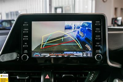 2020 Toyota C-HR - Thumbnail