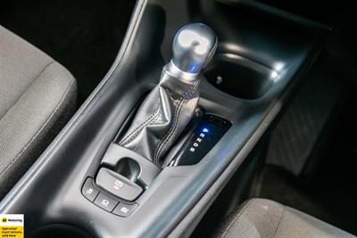 2020 Toyota C-HR - Thumbnail