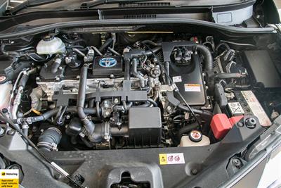 2020 Toyota C-HR - Thumbnail