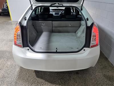 2015 Toyota Prius - Thumbnail