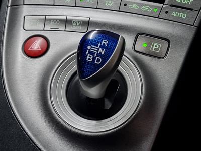 2015 Toyota Prius - Thumbnail