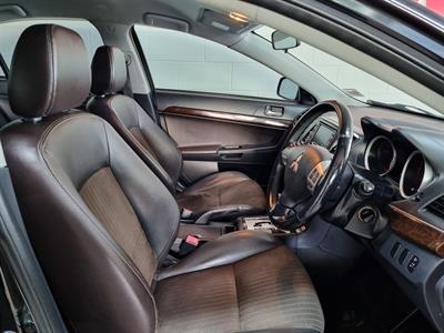 2007 Mitsubishi GALANT - Thumbnail