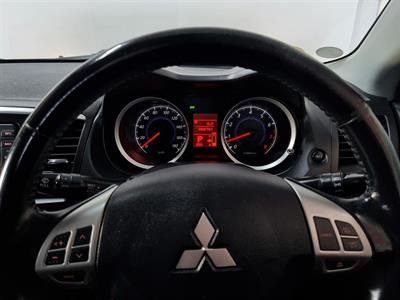 2007 Mitsubishi GALANT - Thumbnail