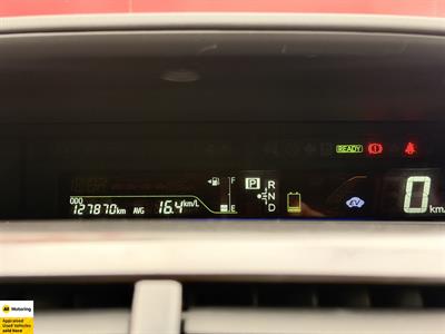 2012 Toyota Prius - Thumbnail