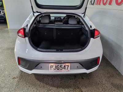 2022 Hyundai IONIQ - Thumbnail