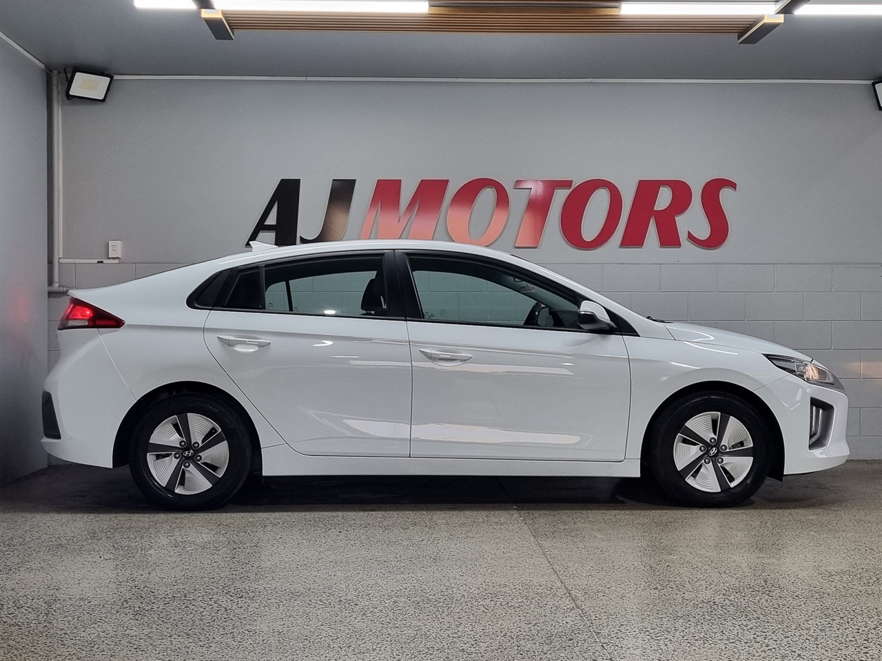 2022 Hyundai IONIQ
