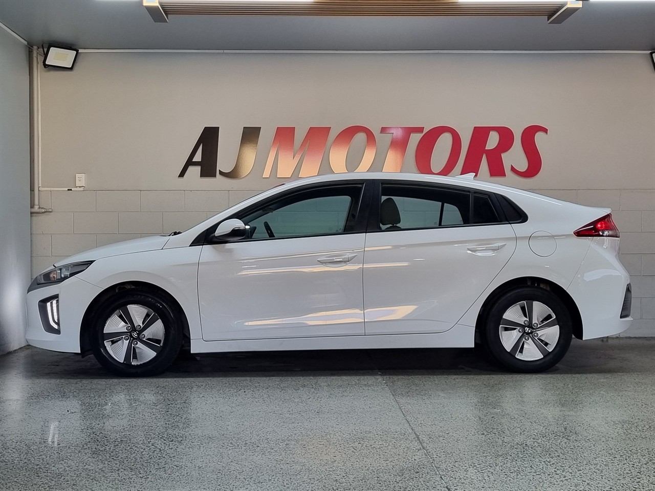 2022 Hyundai IONIQ