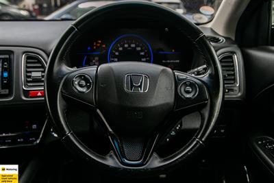 2015 Honda Vezel - Thumbnail