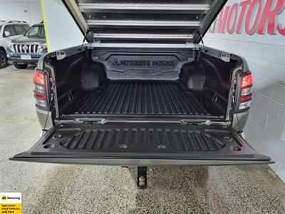 2018 Mitsubishi Triton - Thumbnail