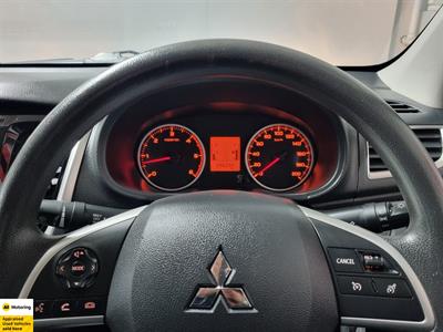 2018 Mitsubishi Triton - Thumbnail