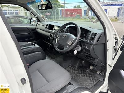 2018 Toyota Hiace - Thumbnail