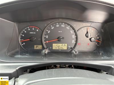 2018 Toyota Hiace - Thumbnail