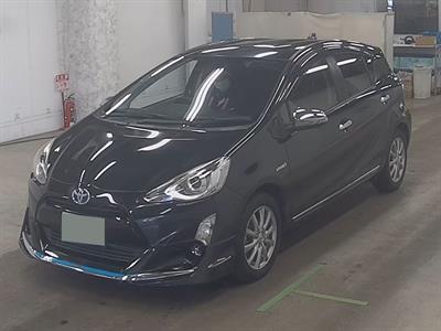 2015 Toyota Aqua - Thumbnail