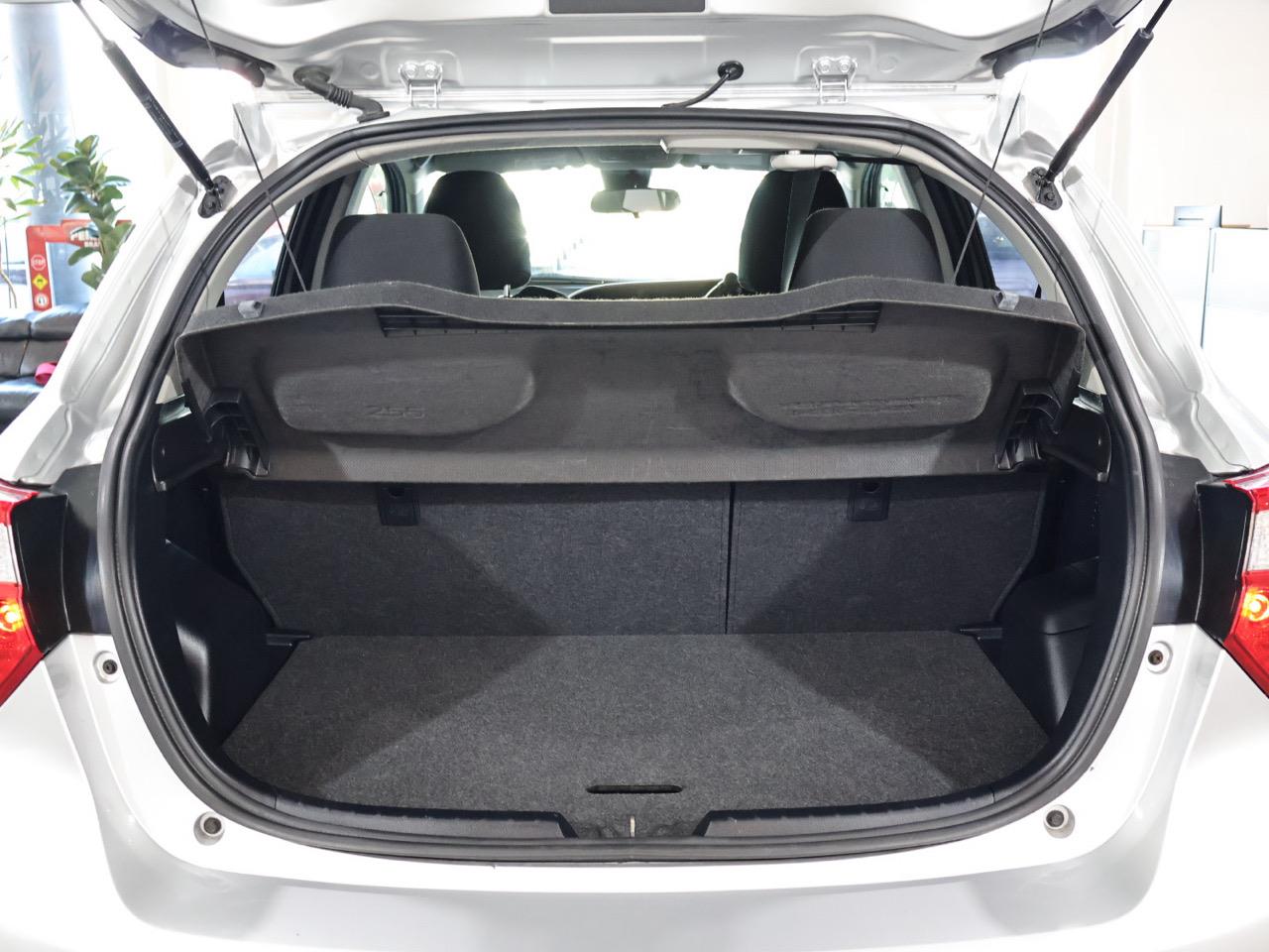 2017 Toyota Vitz