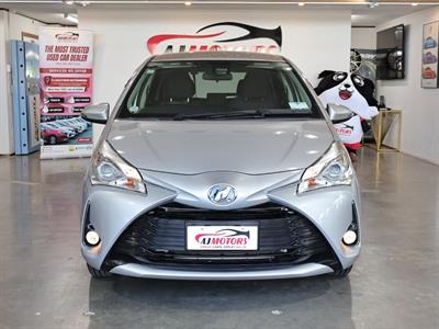 2017 Toyota Vitz - Thumbnail
