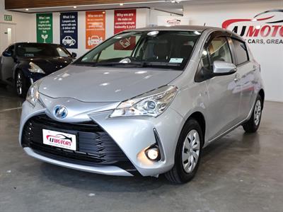 2017 Toyota Vitz - Thumbnail