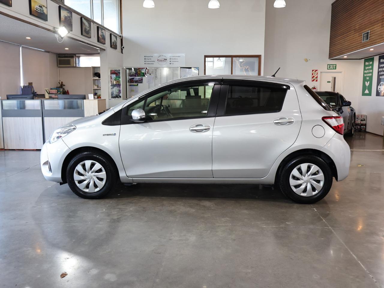 2017 Toyota Vitz