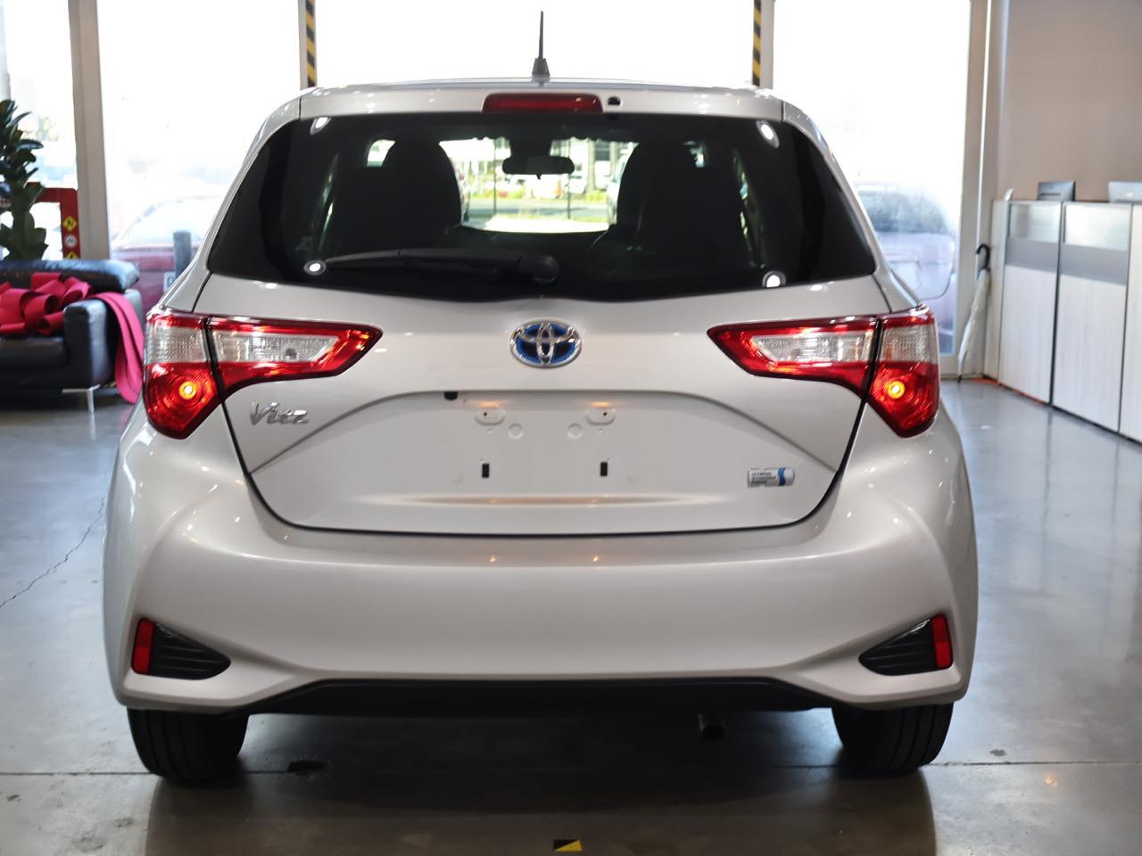 2017 Toyota Vitz