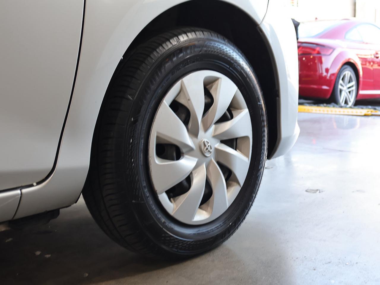 2017 Toyota Vitz
