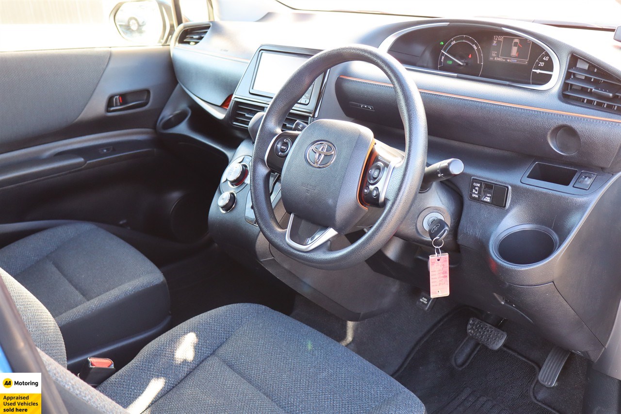 2015 Toyota Sienta