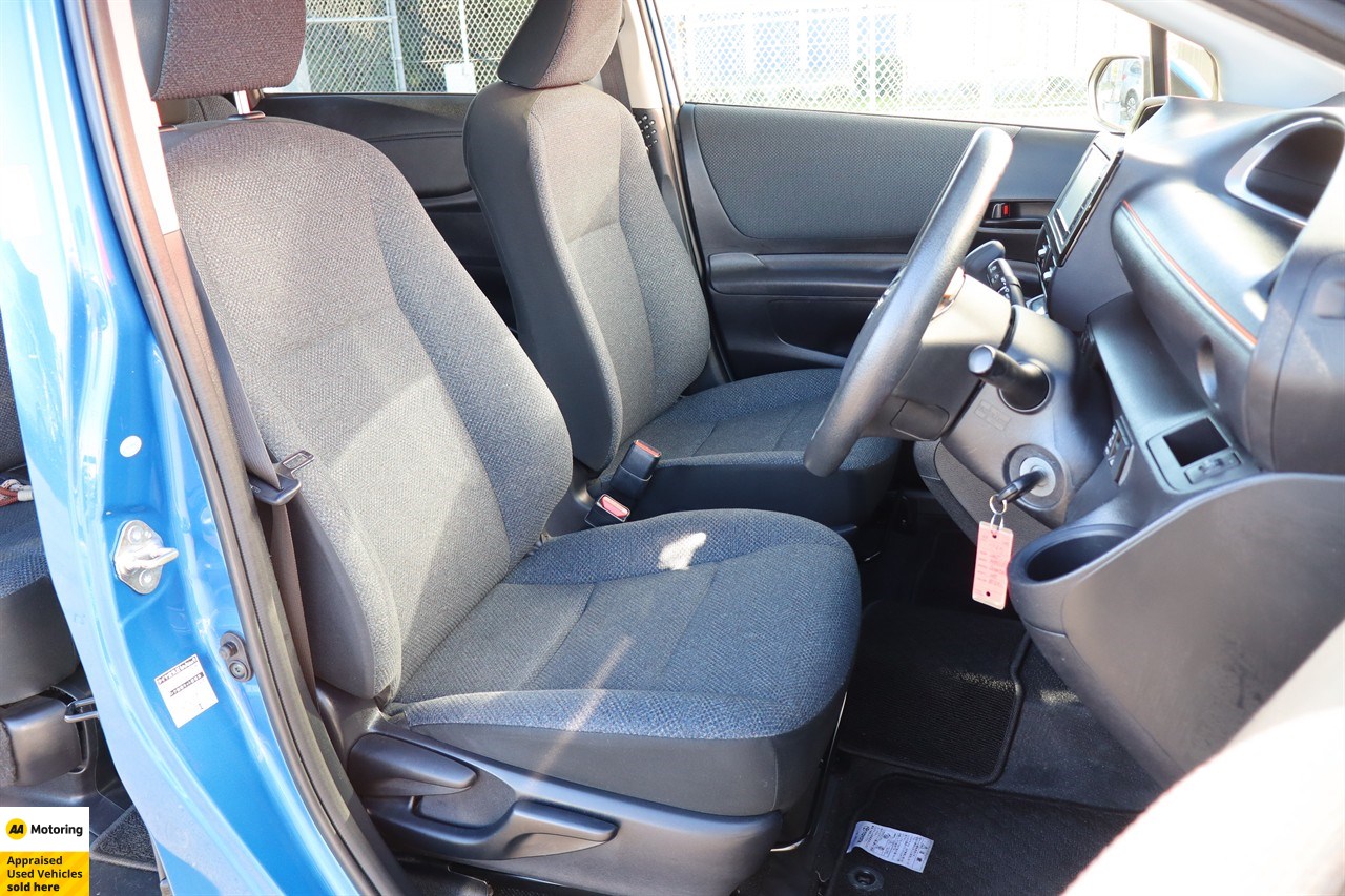 2015 Toyota Sienta