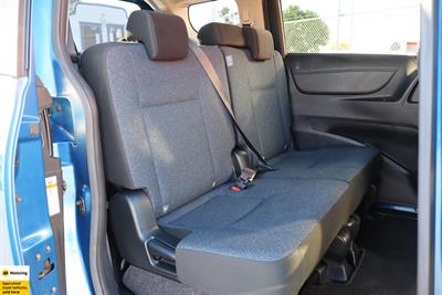 2015 Toyota Sienta - Thumbnail