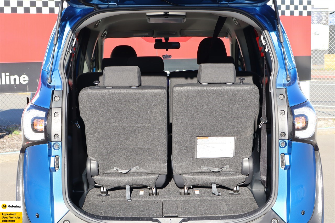 2015 Toyota Sienta
