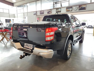 2015 Mitsubishi Triton - Thumbnail