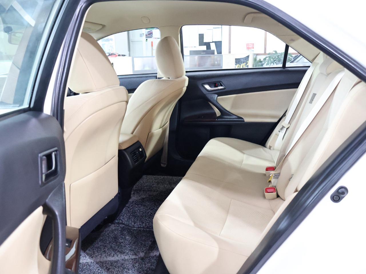 2012 Toyota Mark-X
