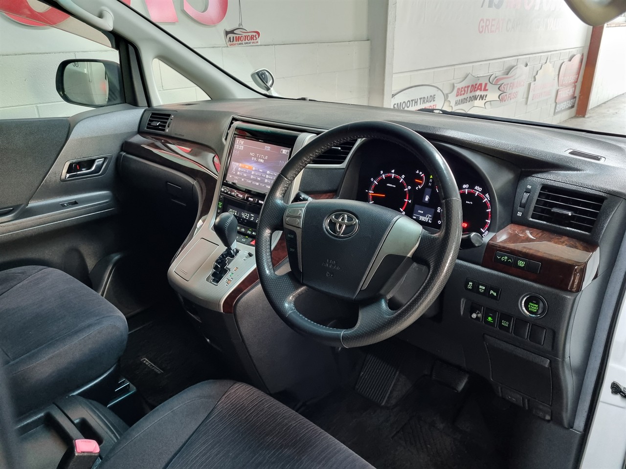 2012 Toyota Vellfire