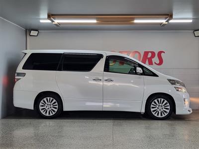 2012 Toyota Vellfire - Thumbnail