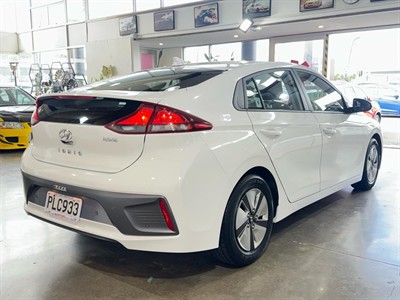 2022 Hyundai IONIQ - Thumbnail