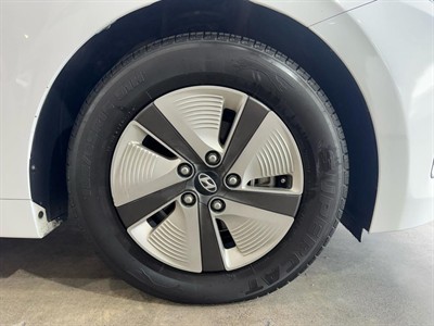 2022 Hyundai IONIQ - Thumbnail