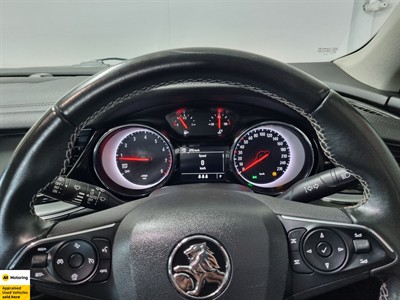 2020 Holden Commodore - Thumbnail