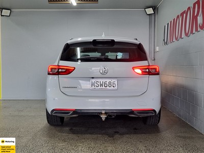 2020 Holden Commodore - Thumbnail