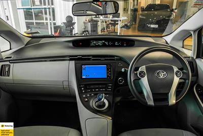 2011 Toyota Prius - Thumbnail