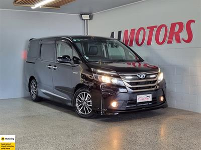 2015 Toyota Voxy - Thumbnail