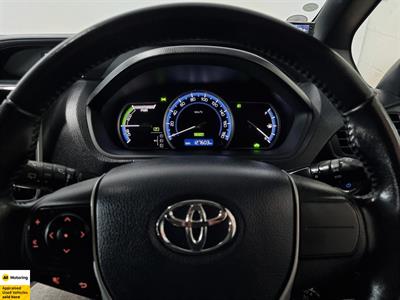 2015 Toyota Voxy - Thumbnail