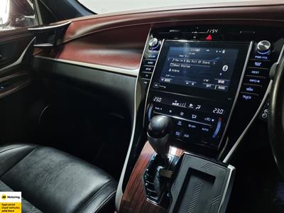 2014 Toyota Harrier - Thumbnail