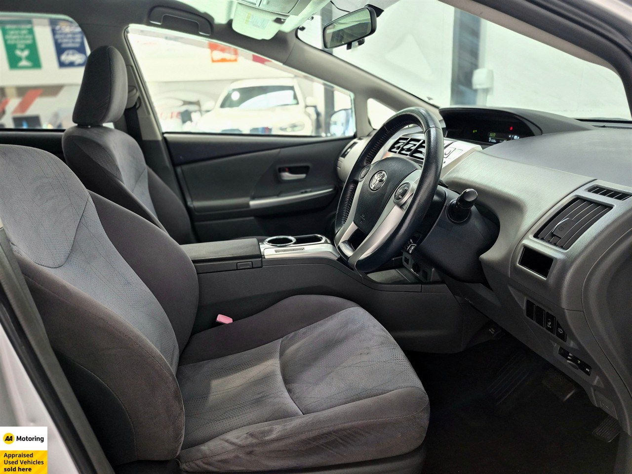 2012 Toyota Prius Alpha