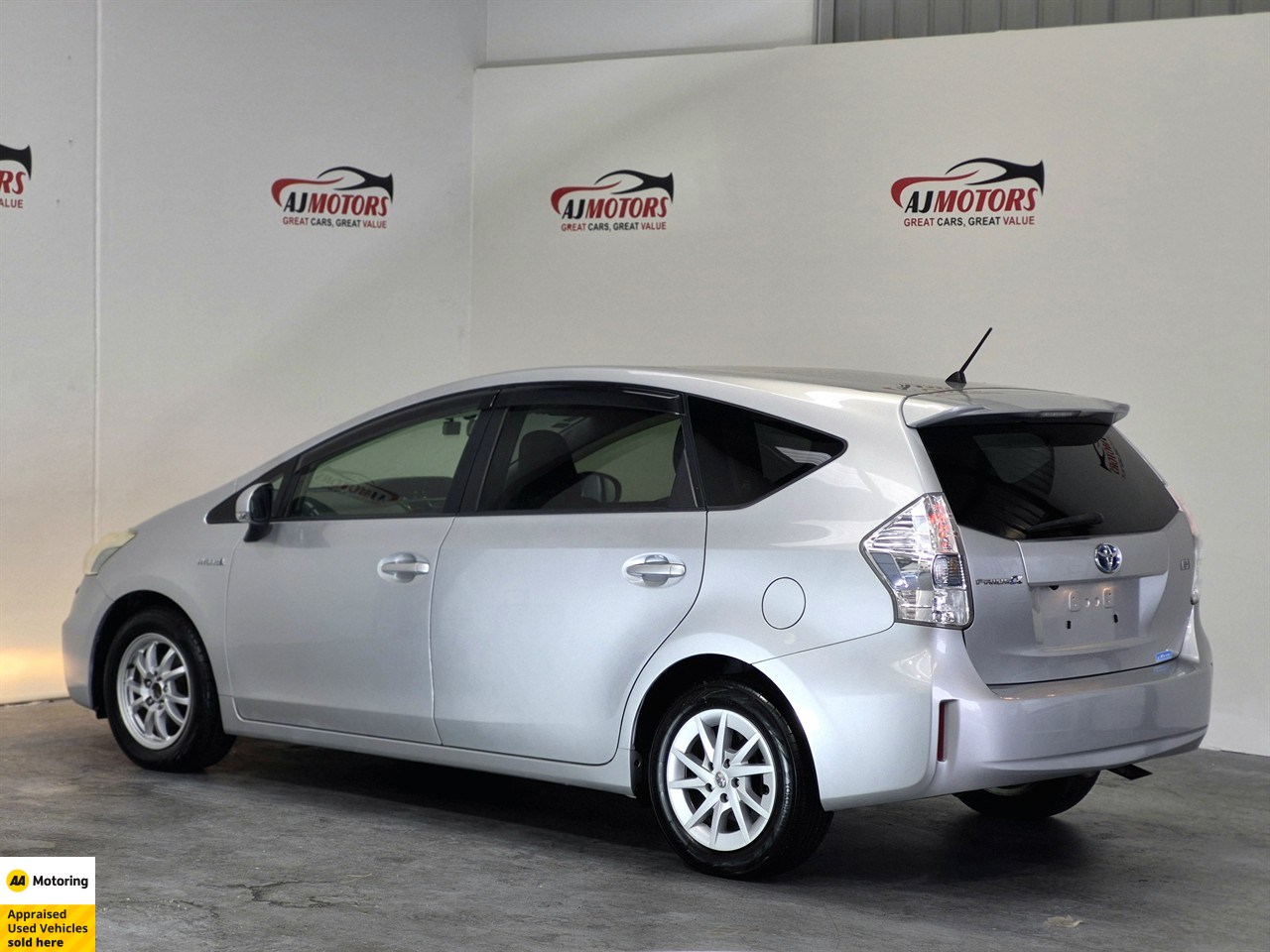 2012 Toyota Prius Alpha