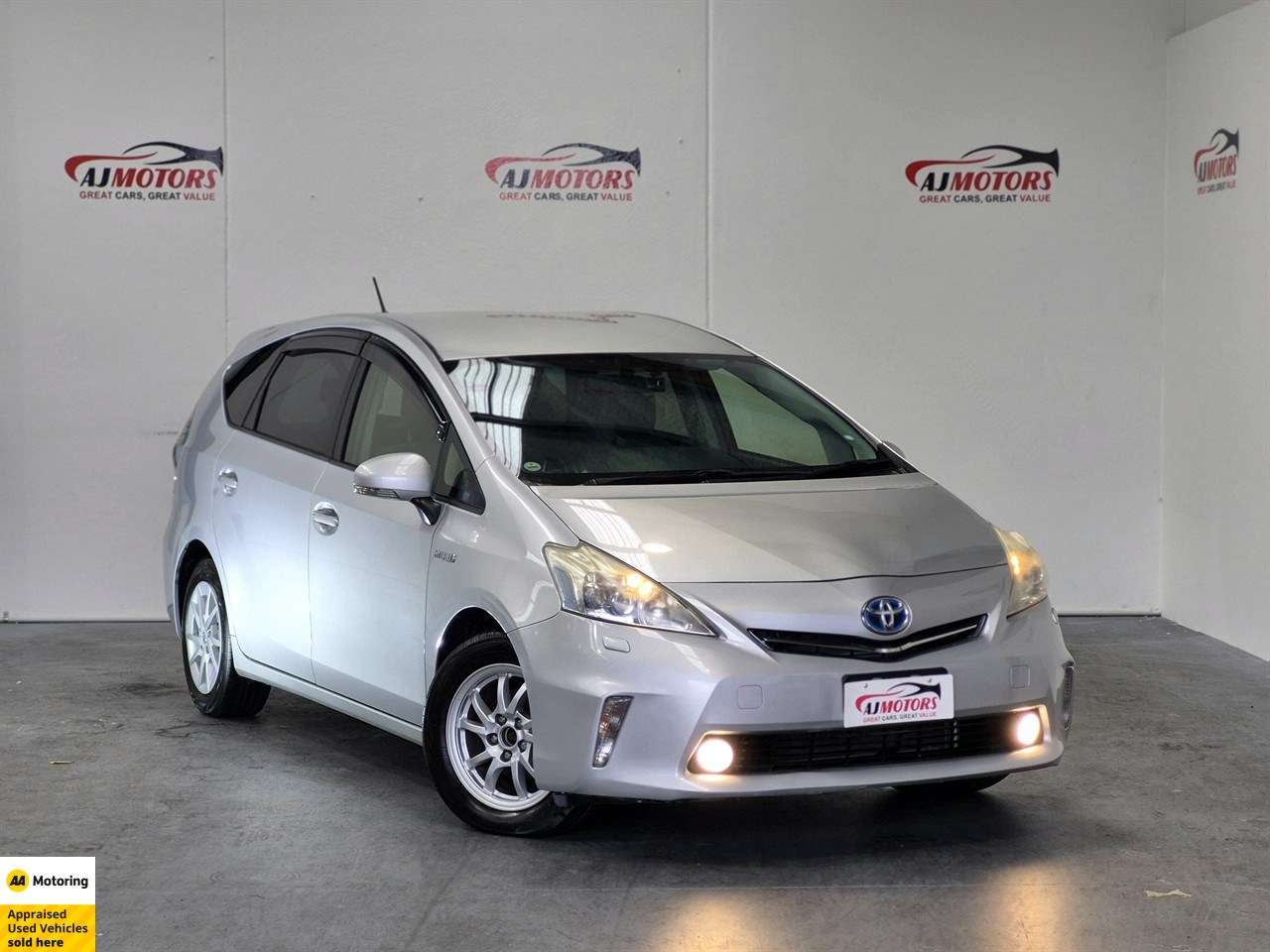 2012 Toyota Prius Alpha