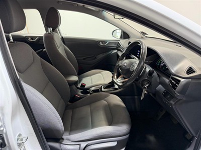 2022 Hyundai IONIQ - Thumbnail