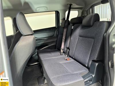 2017 Toyota Sienta - Thumbnail