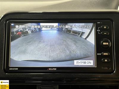 2017 Toyota Sienta - Thumbnail