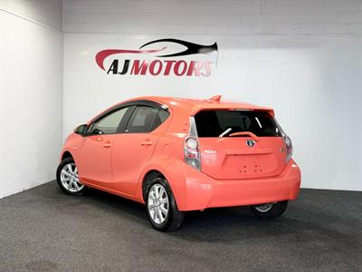 2014 Toyota Aqua - Thumbnail